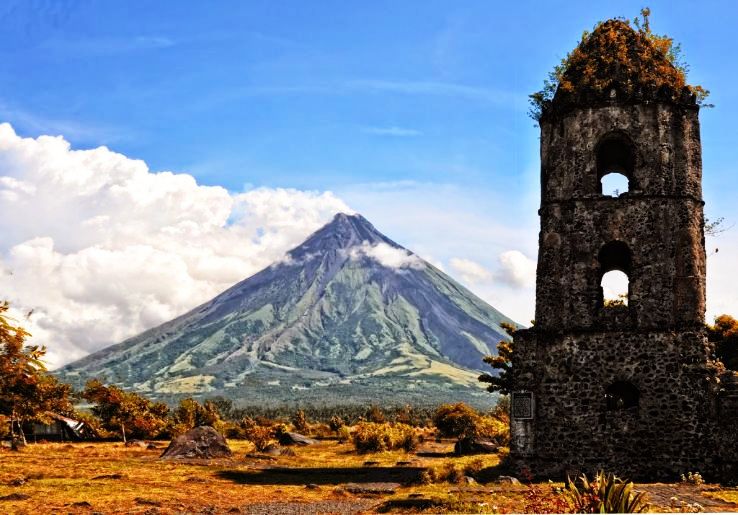 natural-wonders-of-philippines-mysterious-intriguing-and-romantic